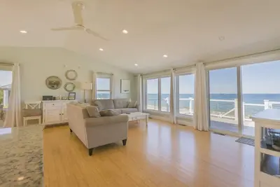 Image de Oceanfront Property with Ac in Scorton Shores