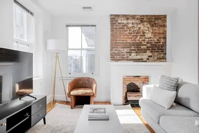 Image de Amazing Beacon Hill 2br w/ W/D, nr Boston Common, by Blueground