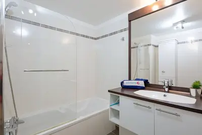 Image de Bel appartement pour 4 personnes avec climatisation, Wifi, piscine, Tv et terrasse