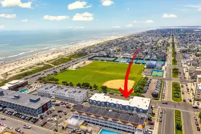 Image de Beach Block, 2 bed\/1. 5 bath Condo, Pool