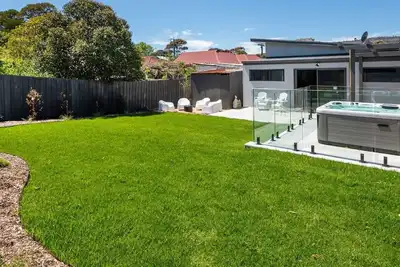 Image de Kennington Beach Getaway with Spa