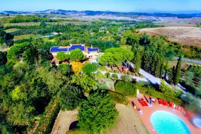 Image de holiday Tuscany home with 10 pax, private pool, hot hub. Nature, relax and privacy.