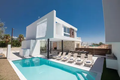 Image de Maison de vacances Ayia Napa pour 1 - 12 personnes avec 5 chambres à coucher - Maison de vacances