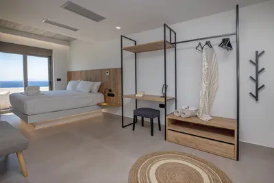 Image de 2 Bdr Sea View Suite with Outdoor Jet Tub | Aura Gres