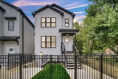 Image de Brand New, luxury, 2bdrm condo in the ❤️ of Woodlawn!