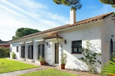 Image de Maison de vacances \"El Mirlito\" avec terrasse privée, jardin privé et Wi-Fi