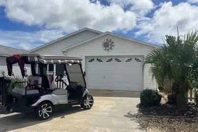 Image de Beautiful 2/2 Villa w/4 Seater Gas Golf Cart, Bbq Grill, and WiFi! !