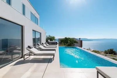 Image de Villa Aristea with sea view, jacuzzi&infinity pool