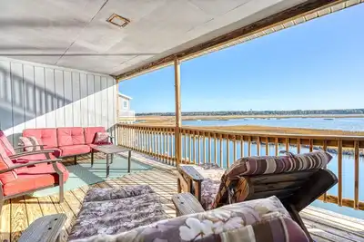 Image de Piney Island Paradise | Waterfront + Sunrise Views + Kayaks + Assateague Lighthouse
