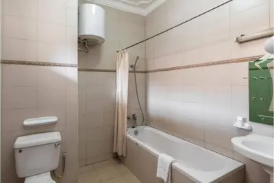 Image de Entebbe Traveller's Room 17