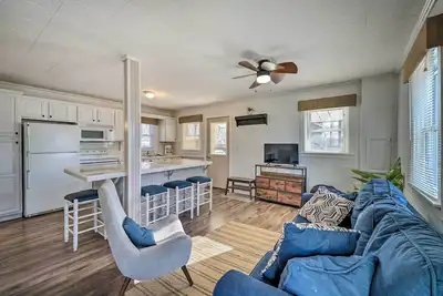 Image de Fire Pit & Grill: Lakeview Mecosta Cottage!