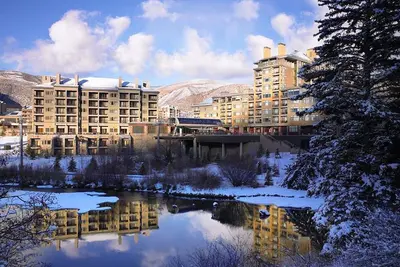 Image de Riverfront Westin Studio Prem Villa:  Sleeps 4, March 13-20, 2026, Ski In/Out
