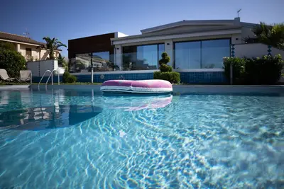 Image de Villa Vincenzo - Villa avec piscine privée pour des vacances en Sicile