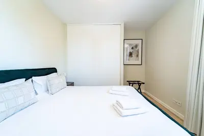 Image de On The Square Flat - City Center by House and People