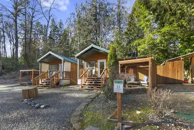 Hot Tub Cabin #12