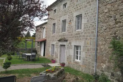 Image de Homerez - Maison charmante Ă Cubelles avec vue sur la montagne