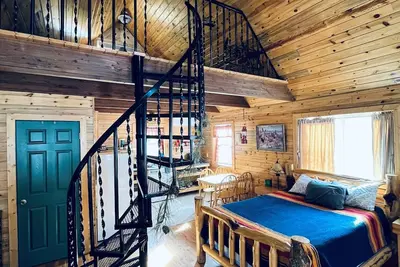 Image de Trapper Cabin, Greyhouse Inn Vacation Rentals