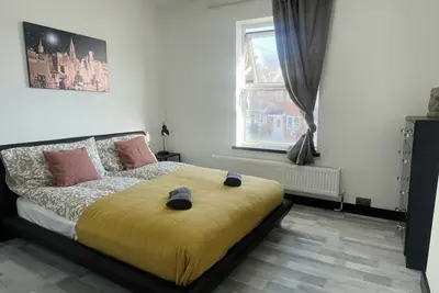 Image de Newly refurbished 3 bedroom terraced house