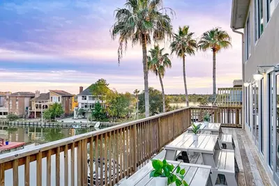 Image de Cozy Waterfront I Fish Game Kayak I King 5br House Nasa