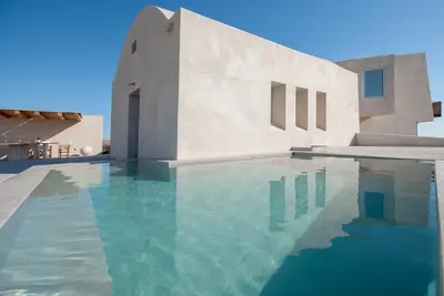 Image de Villa Vasilias (16 Guests) - Modern villa with ool in Santorini