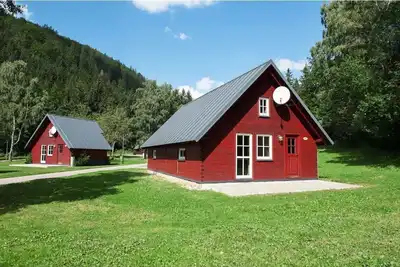 Image de Wooden Mountain Chalet in the national park, 200 metres from slope!