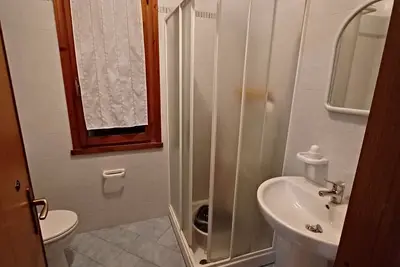 Image de Joli appartement pour 6 personnes avec Wifi, climatisation, Tv, terrasse, animaux admis et parking