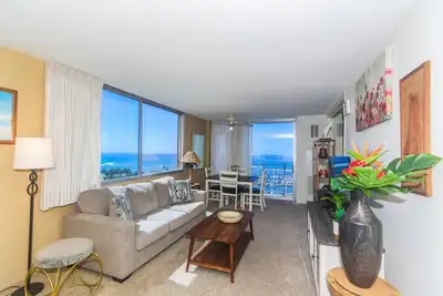 Image de Ilikai Marina #1780, Beautiful Ocean, Sunset and Harbor views!