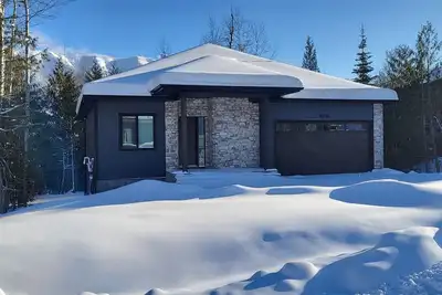 Image de Fernie Escape Mountain Home on the Ski Hill