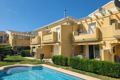Image de Duplex Aldea Del Mar avec accès direct à la piscine