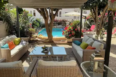 Image de Large Villa private pool and garden near beach