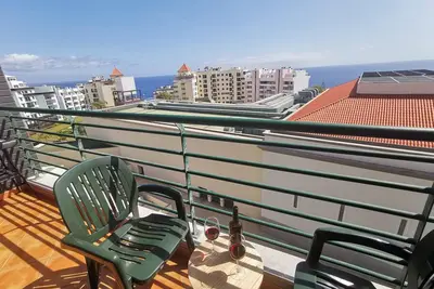 Image de Oliveira's Atlantic View - 2 bed apt sleeps 6
