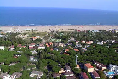 Image de Joli appartement avec Wifi, piscine, climatisation, Tv, terrasse, animaux admis et parking
