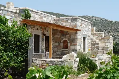 Image de Stone-built houses Azalas, very quiet, directly by the beach, with fireplace