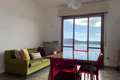 Image de House with private overflow garden on the lake