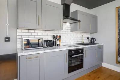 Image de Bateman, modern City centre apartment sleeps 6
