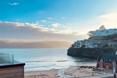 Image de Luxury 3 bed beach chic apartment