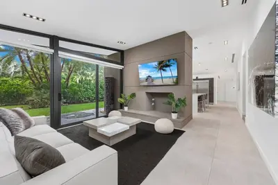 Image de Ultra Modern Luxury Zen Villa, Heated Pool - Long Term Only