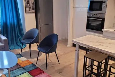 Image de Appartement 4 pièces spacieux en plein centre de Neuville-sur-saone