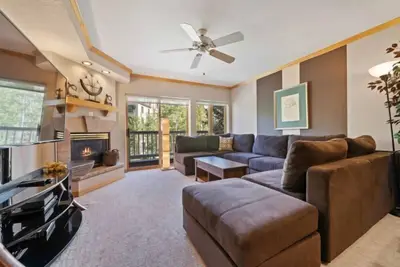 Image de Saint James Place 325