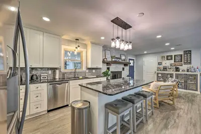 Image de Updated Royal Retreat on 5 Acres: 'Hidden Creek'