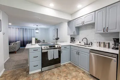 Image de Charming 4-bedroom Townhouse  25 min from Denver