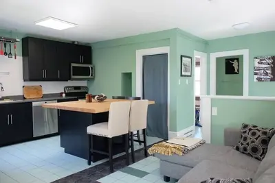 Image de 218 Comfy Work From Home Ready w/Excellent Kitchen