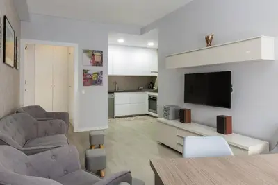 Image de Appartement confortable avec parking gratuit