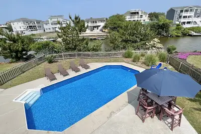 Image de Family friendly beach house. Pool, hot tub, walk to beach. Dog friendly, fenced