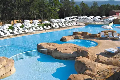 Image de Villa 5 pièces avec Piscine Privée, et Accès Spa