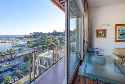 Image de Superbe appartement à Rapallo avec WiFi