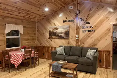 Image de Welcome to The Rustic Retreat where you can rest and relax.