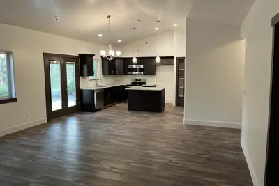 Image de Z & H Cabin