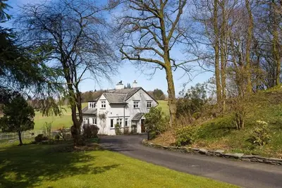 Juniper Cottage, family friendly, with a garden in Windermere