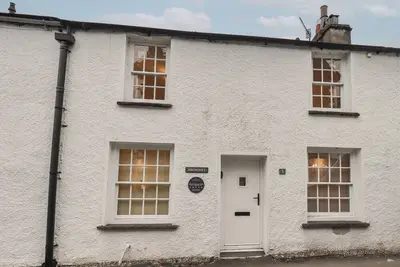 Birchcroft, pet friendly, character holiday cottage in Ambleside